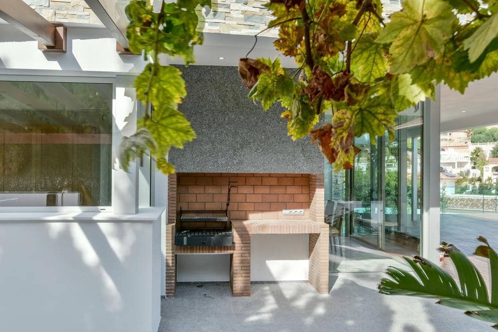 3 sovrum Villa till salu i Calpe / Calp med pool garage - 2 950 000 € (Ref: 9907179)
