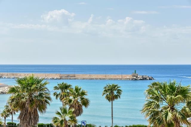 3 bedroom Apartment for sale in Calpe / Calp with pool - € 725,000 (Ref: 9907181)