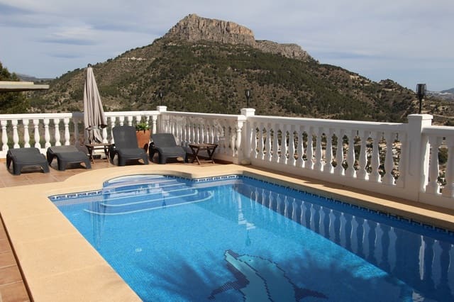 3 chambre Villa/Maison à vendre à Maryvilla, Calpe / Calp avec piscine garage - 699 950 € (Ref: 9907183)