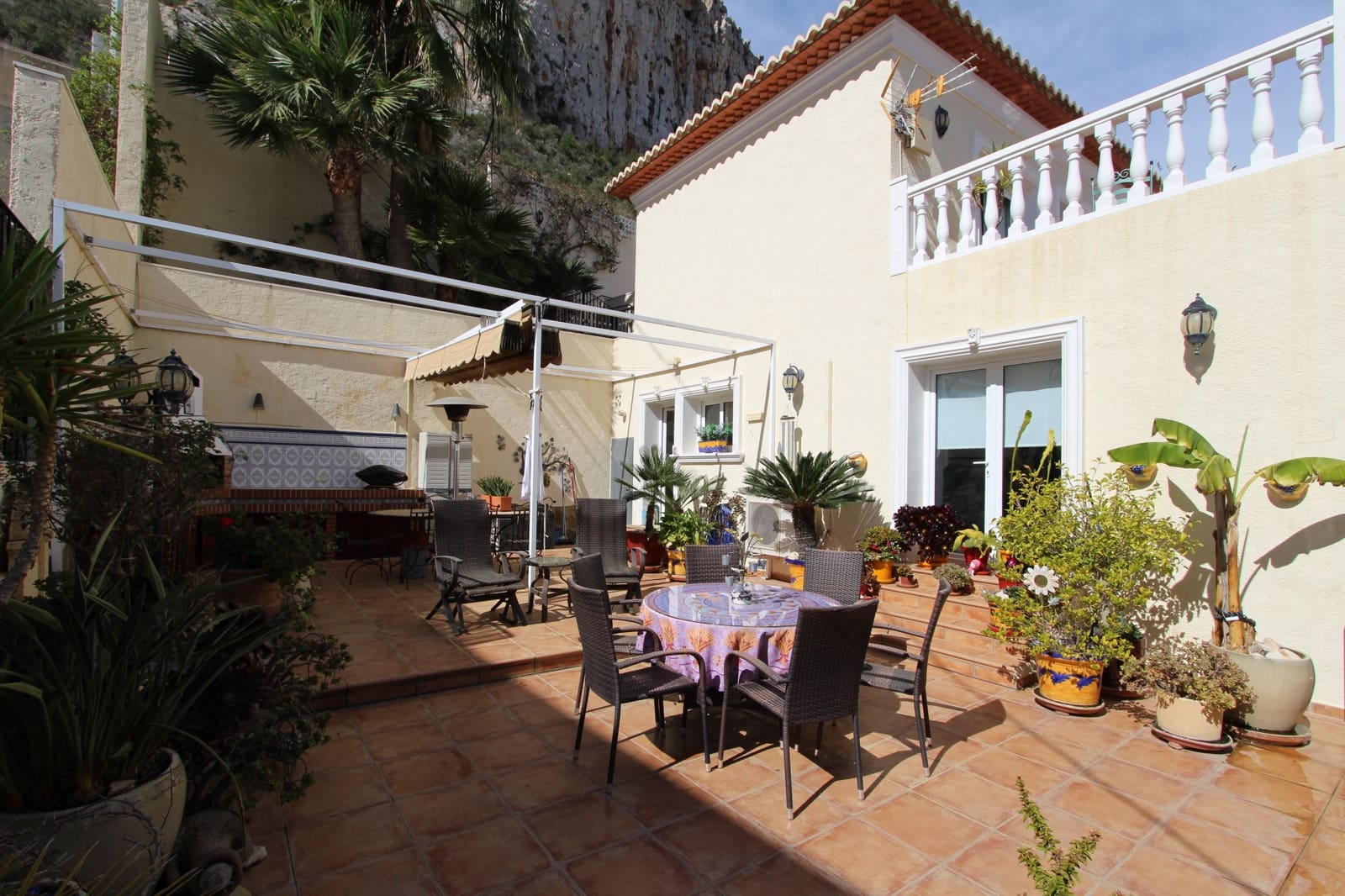 3 chambre Villa/Maison à vendre à Calpe / Calp avec piscine garage - 699 950 € (Ref: 9907183)