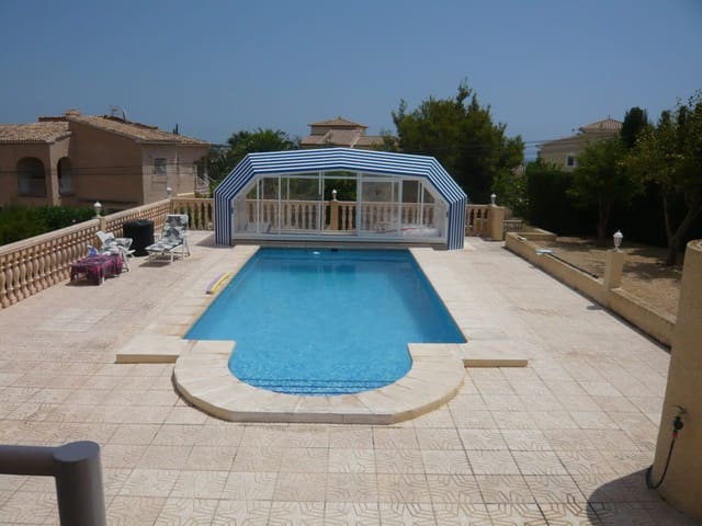 5 chambre Villa/Maison à vendre à Calpe / Calp avec piscine garage - 745 000 € (Ref: 9907185)