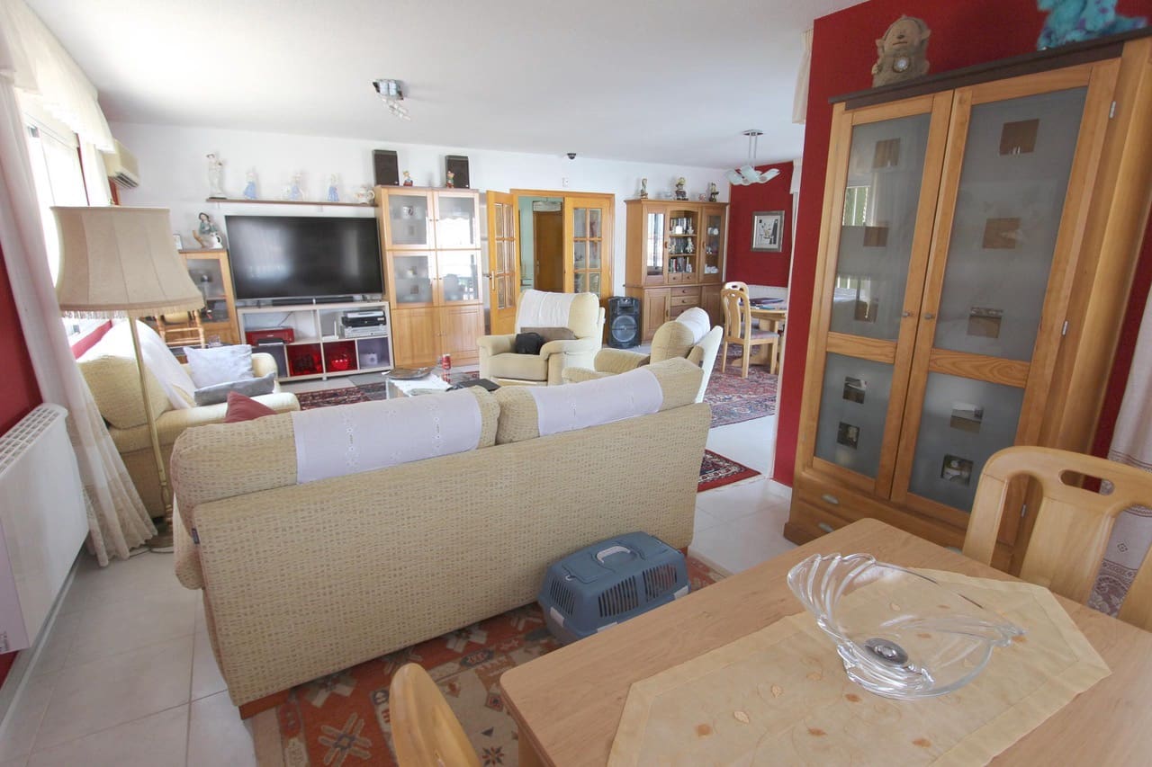 5 chambre Villa/Maison à vendre à Calpe / Calp avec piscine garage - 745 000 € (Ref: 9907185)