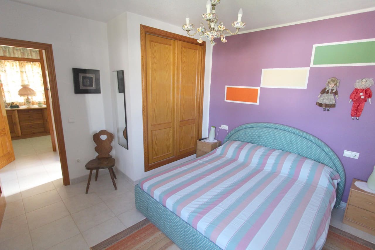 5 chambre Villa/Maison à vendre à Calpe / Calp avec piscine garage - 745 000 € (Ref: 9907185)