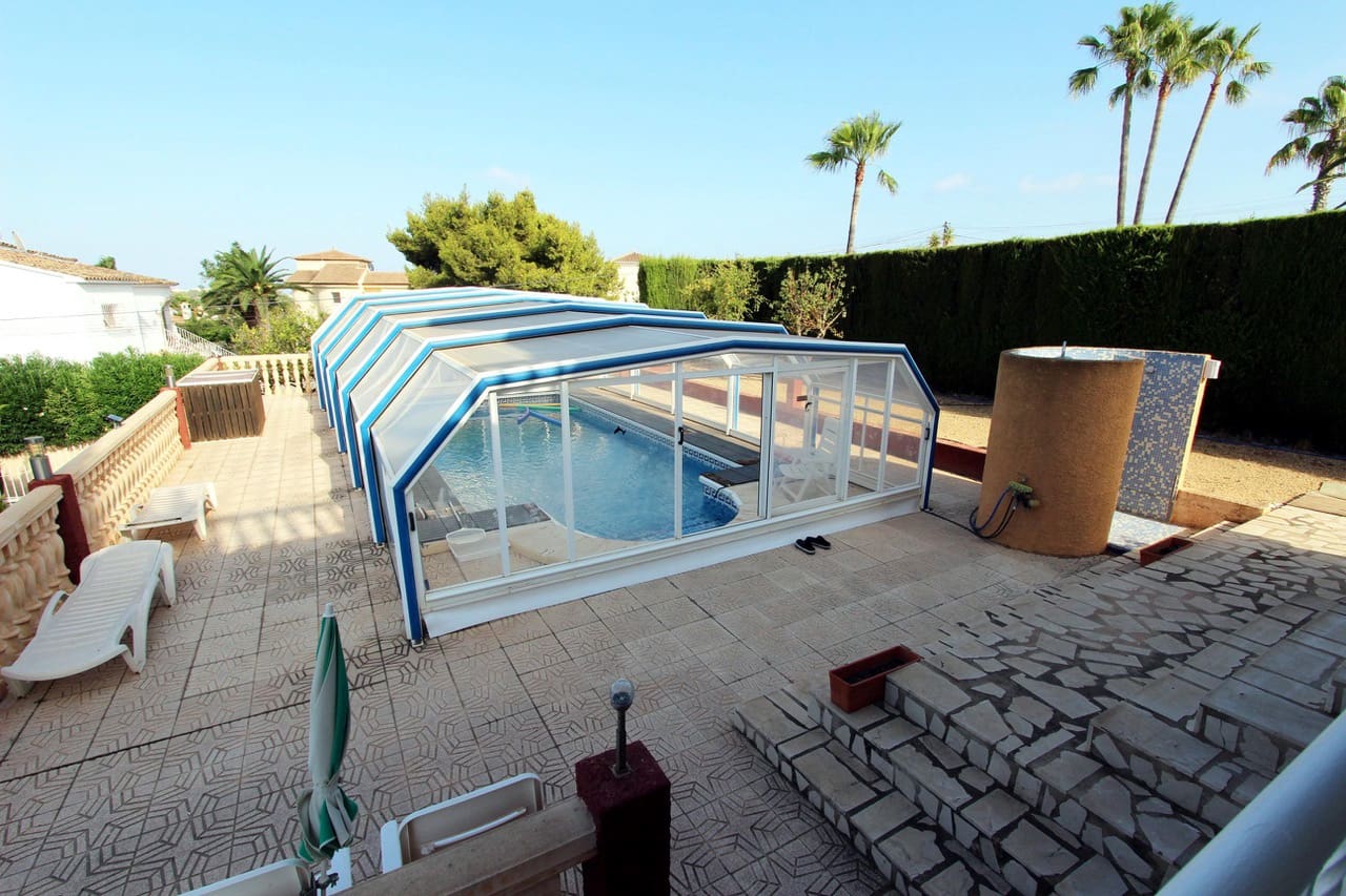 5 chambre Villa/Maison à vendre à Calpe / Calp avec piscine garage - 745 000 € (Ref: 9907185)