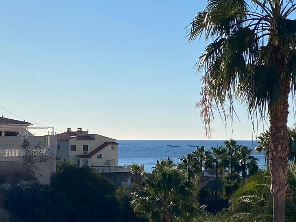 5 makuuhuone Huvila myytävänä paikassa Calpe / Calp mukana uima-altaan 
autotalli - 820 000 € (Ref: 9907187)