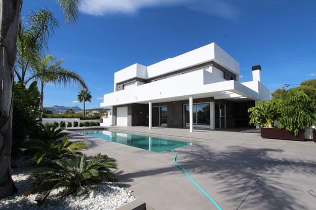 5 slaapkamer Villa te koop in Teulada Pueblo, Teulada-Moraira met zwembad garage - € 2.400.000 (Ref: 9907195)