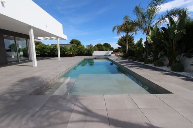 5 slaapkamer Villa te koop in Teulada Pueblo, Teulada-Moraira met zwembad garage - € 2.400.000 (Ref: 9907195)