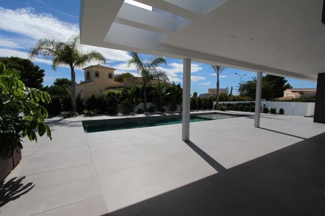 5 slaapkamer Villa te koop in Teulada Pueblo, Teulada-Moraira met zwembad garage - € 2.400.000 (Ref: 9907195)