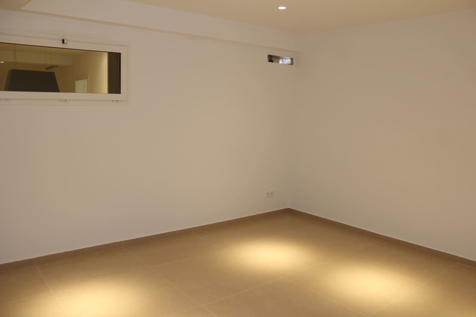 5 slaapkamer Villa te koop in Teulada met zwembad garage - € 2.400.000 (Ref: 9907195)