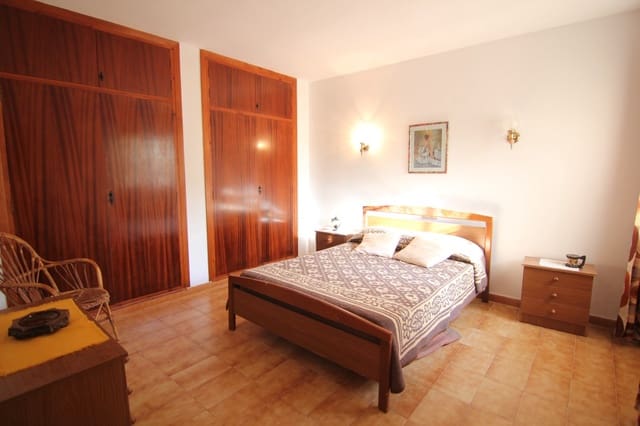4 makuuhuone Huvila myytävänä paikassa Maryvilla, Calpe / Calp mukana 
autotalli - 900 000 € (Ref: 9907197)