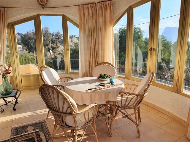 4 makuuhuone Huvila myytävänä paikassa Maryvilla, Calpe / Calp mukana 
autotalli - 900 000 € (Ref: 9907197)
