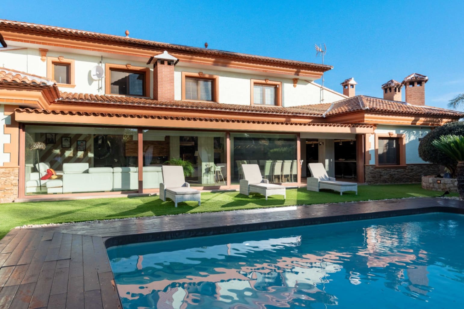 4 slaapkamer Villa te koop in Calpe / Calp met garage - € 2.520.000 (Ref: 9907199)