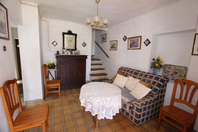 4 sovrum Villa till salu i Pueblo, Calpe / Calp - 340 000 € (Ref: 9907212)
