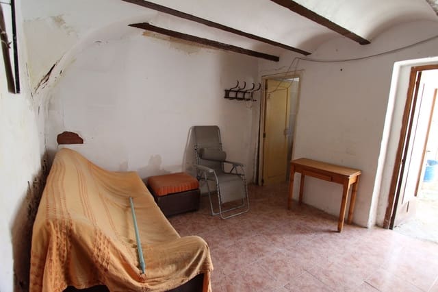 4 makuuhuone Omakotitalo myytävänä paikassa Calpe / Calp - 350 000 € (Ref: 9907214)