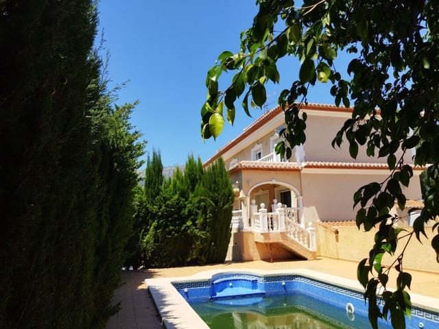 6 chambre Villa/Maison à vendre à Calpe / Calp avec piscine garage - 990 000 € (Ref: 9907218)