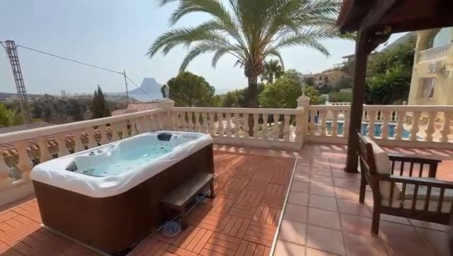 6 sypialnia Willa na sprzedaż w Pueblo, Calpe / Calp z basenem garażem - 890 000 € (Ref: 9907225)