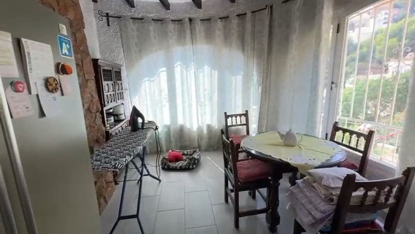 6 sypialnia Willa na sprzedaż w Calpe / Calp z basenem garażem - 890 000 € (Ref: 9907225)