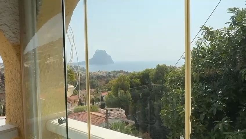 6 sypialnia Willa na sprzedaż w Calpe / Calp z basenem garażem - 890 000 € (Ref: 9907225)