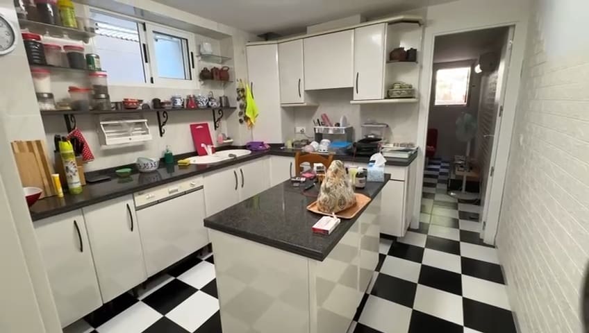 6 sypialnia Willa na sprzedaż w Calpe / Calp z basenem garażem - 890 000 € (Ref: 9907225)