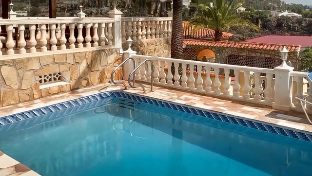 6 sypialnia Willa na sprzedaż w Pueblo, Calpe / Calp z basenem garażem - 890 000 € (Ref: 9907225)