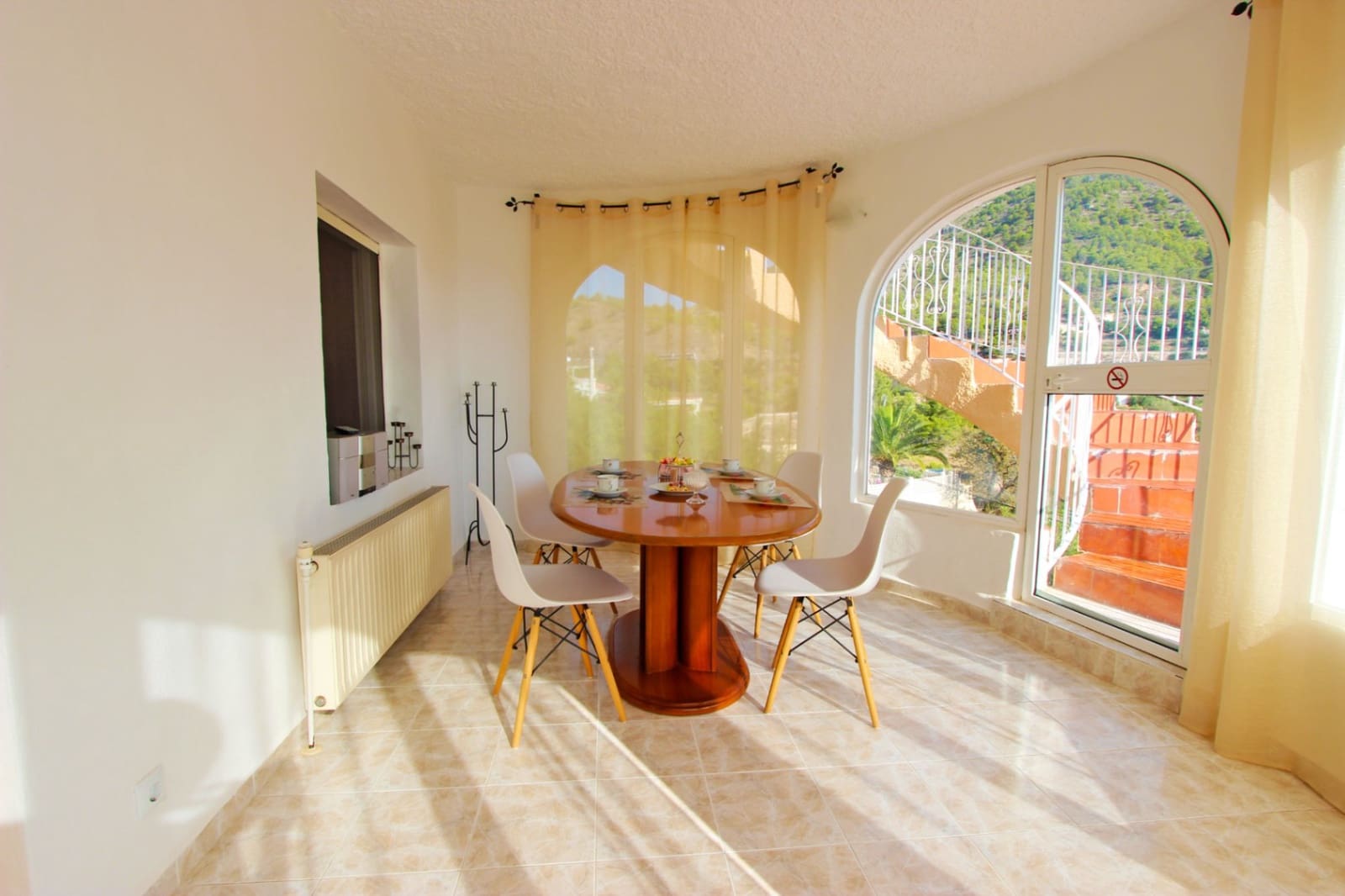 3 bedroom Villa for sale in Calpe / Calp with pool garage - € 460,000 (Ref: 9907226)