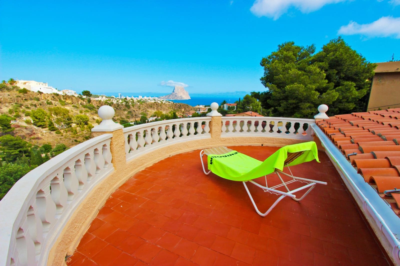 3 bedroom Villa for sale in Calpe / Calp with pool garage - € 460,000 (Ref: 9907226)