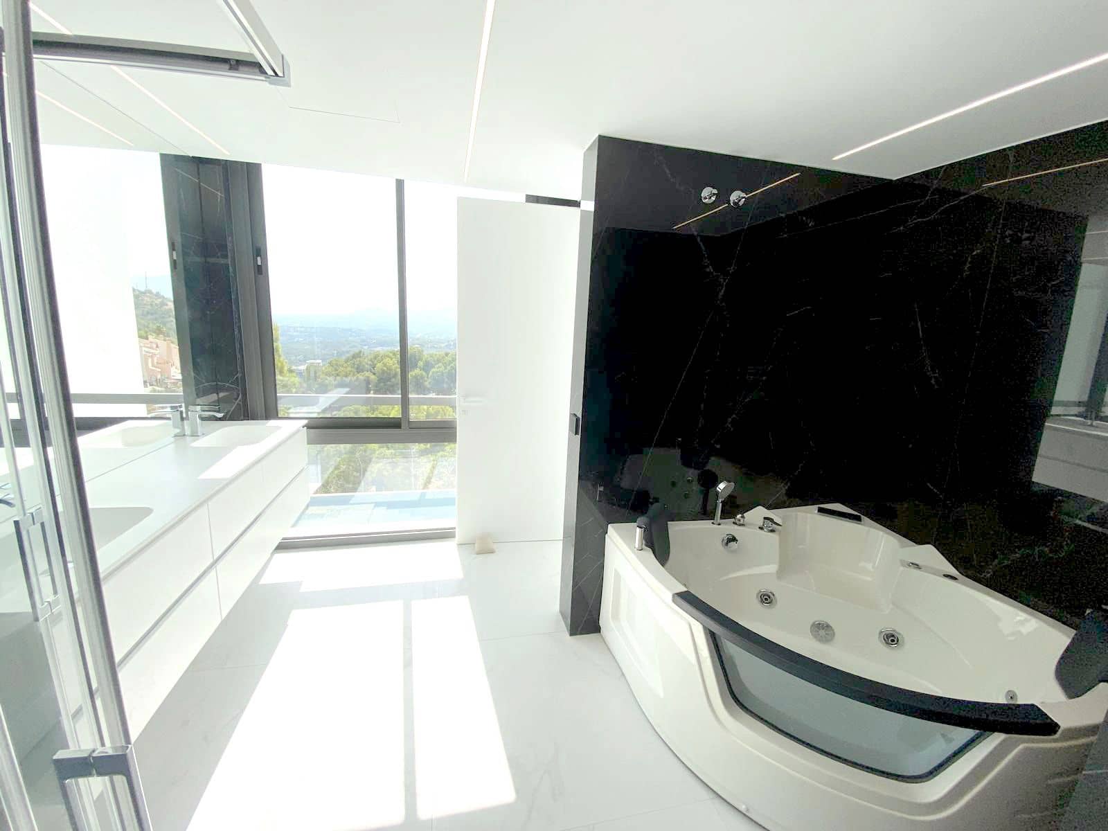 5 quarto Moradia para venda em Altea com piscina - 2 350 000 € (Ref: 9907227)