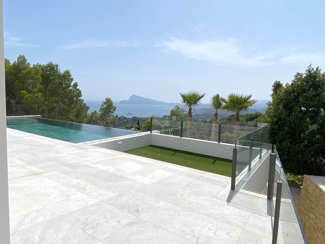 5 quarto Moradia para venda em Altea com piscina - 2 350 000 € (Ref: 9907227)