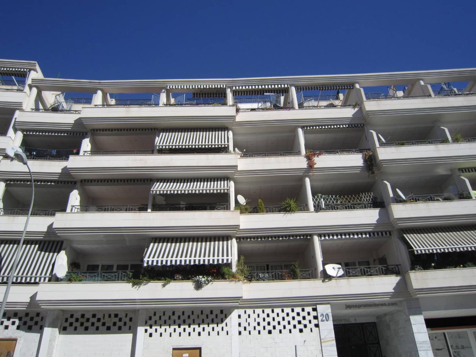 2 sovrum Lägenhet till salu i Calpe / Calp med pool garage - 299 000 € (Ref: 9907228)