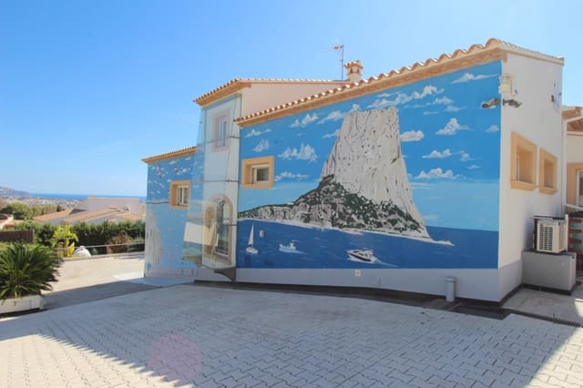 4 makuuhuone Huvila myytävänä paikassa Calpe / Calp - 1 100 000 € (Ref: 9907230)