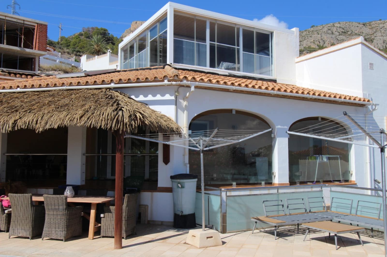 4 makuuhuone Huvila myytävänä paikassa Calpe / Calp - 1 100 000 € (Ref: 9907230)