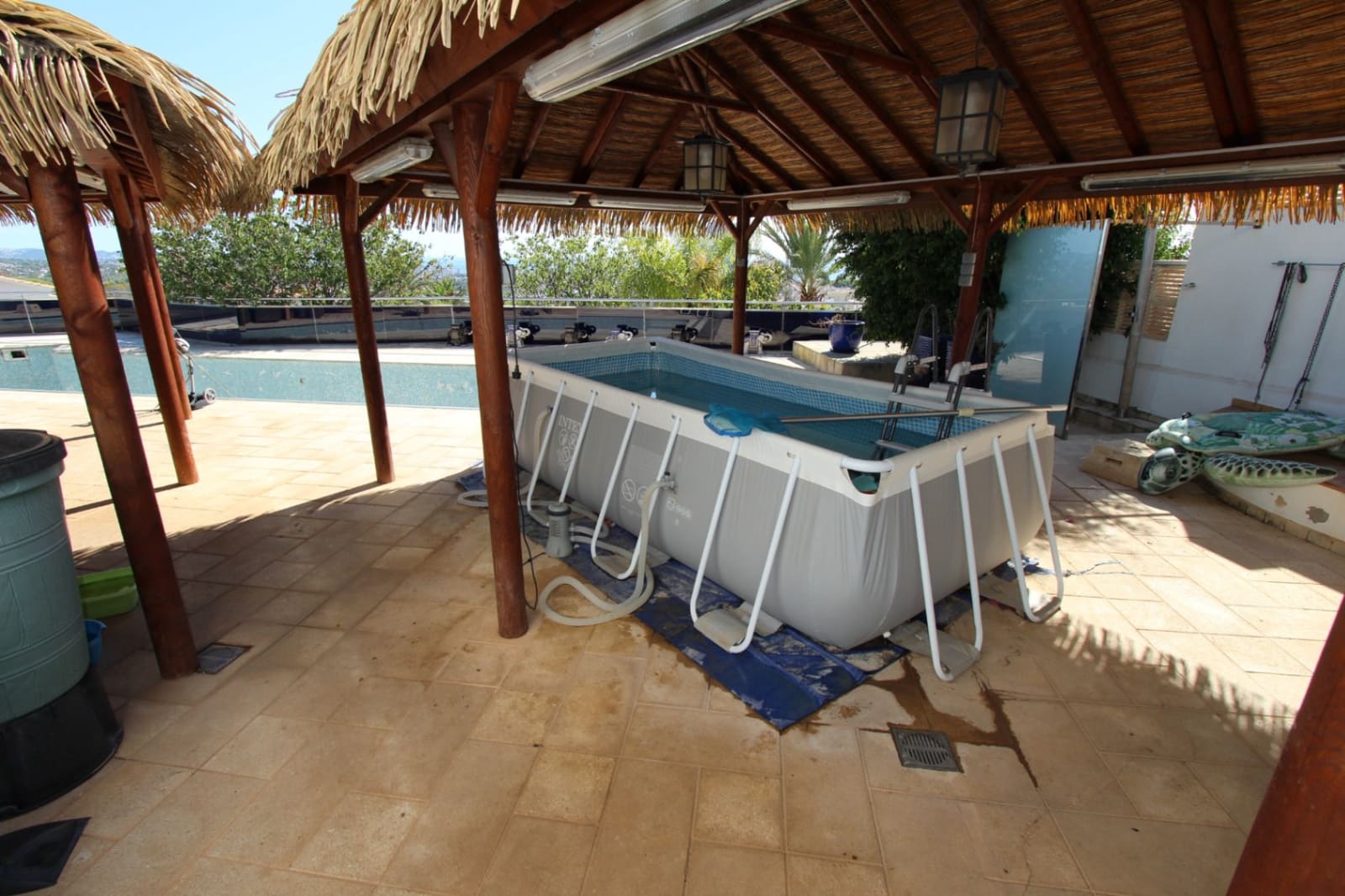 4 makuuhuone Huvila myytävänä paikassa Calpe / Calp - 1 100 000 € (Ref: 9907230)