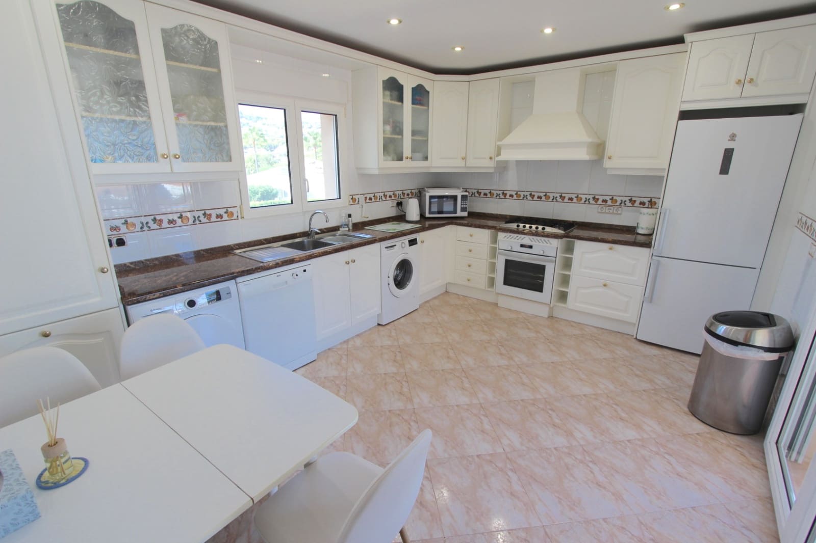 4 sovrum Villa till salu i Benissa - 1 100 000 € (Ref: 9907233)
