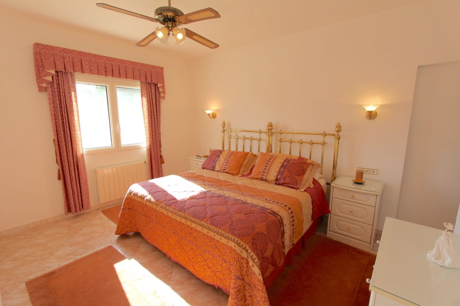 4 sovrum Villa till salu i Benissa - 1 100 000 € (Ref: 9907233)