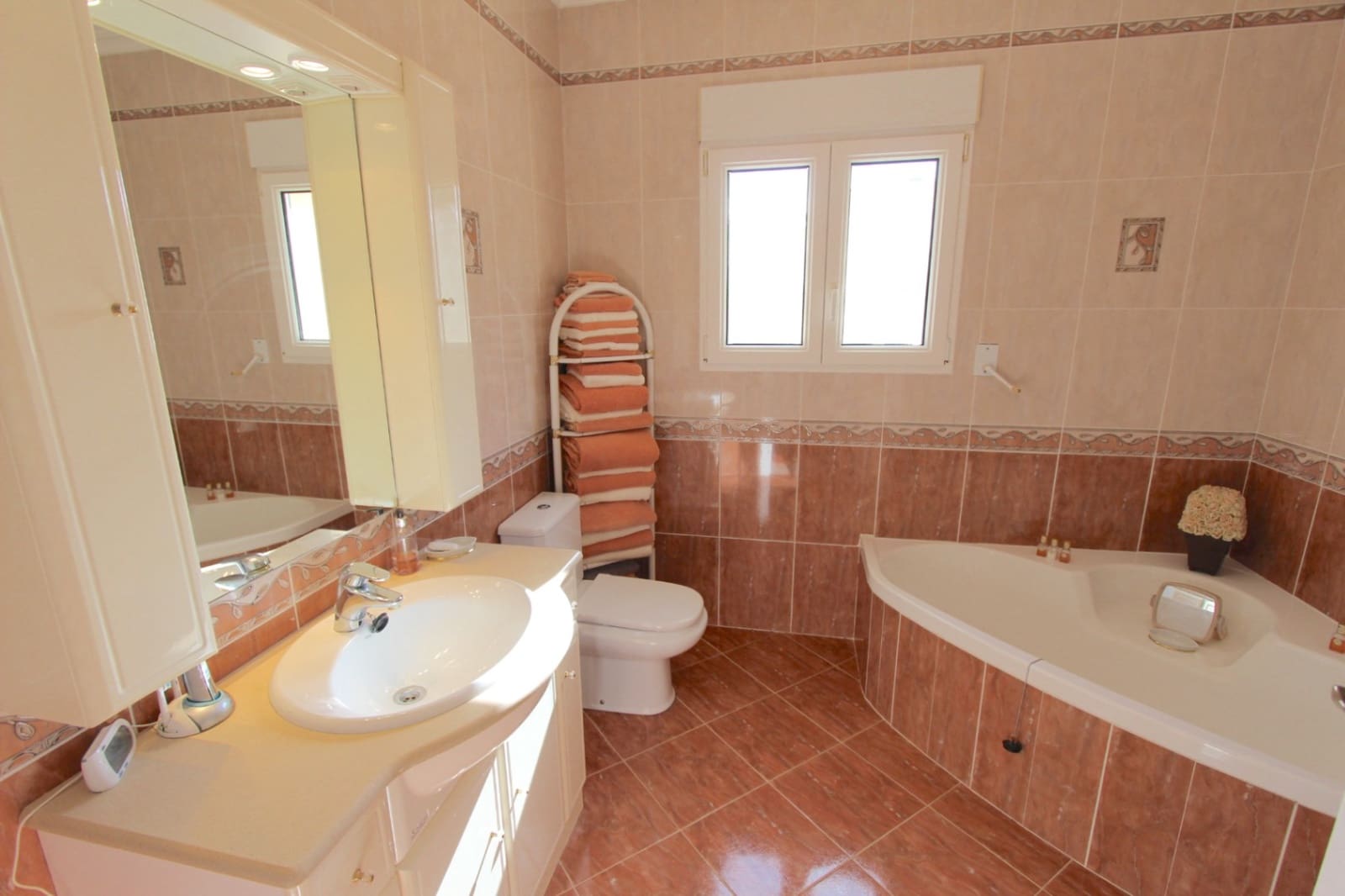 4 sovrum Villa till salu i Benissa - 1 100 000 € (Ref: 9907233)