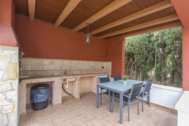 4 sypialnia Willa na sprzedaż w Calpe / Calp z basenem garażem - 520 000 € (Ref: 9907236)