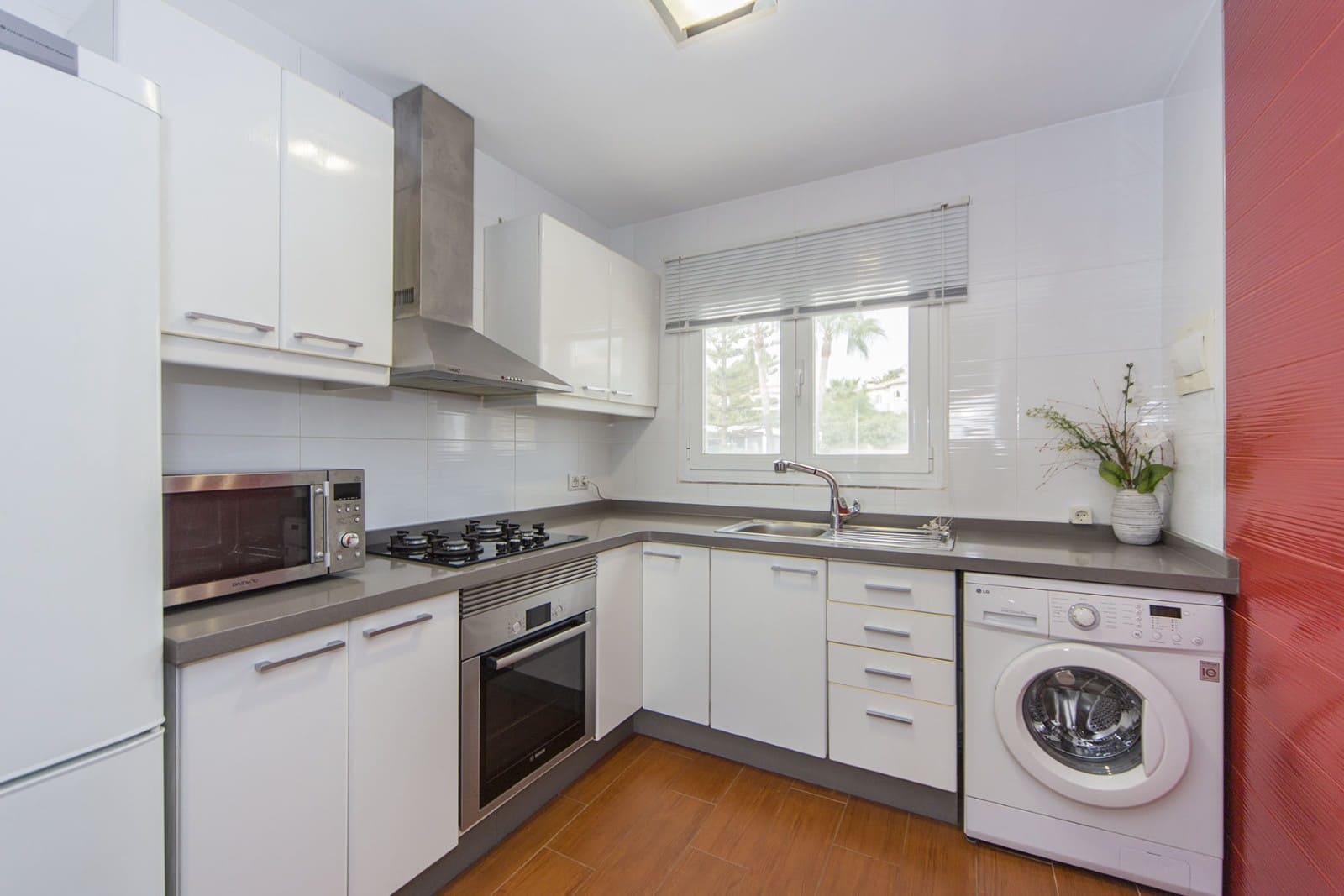 4 sypialnia Willa na sprzedaż w Calpe / Calp z basenem garażem - 520 000 € (Ref: 9907236)