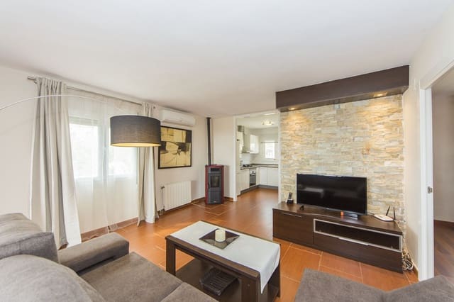 4 sypialnia Willa na sprzedaż w Calpe / Calp z basenem garażem - 520 000 € (Ref: 9907236)