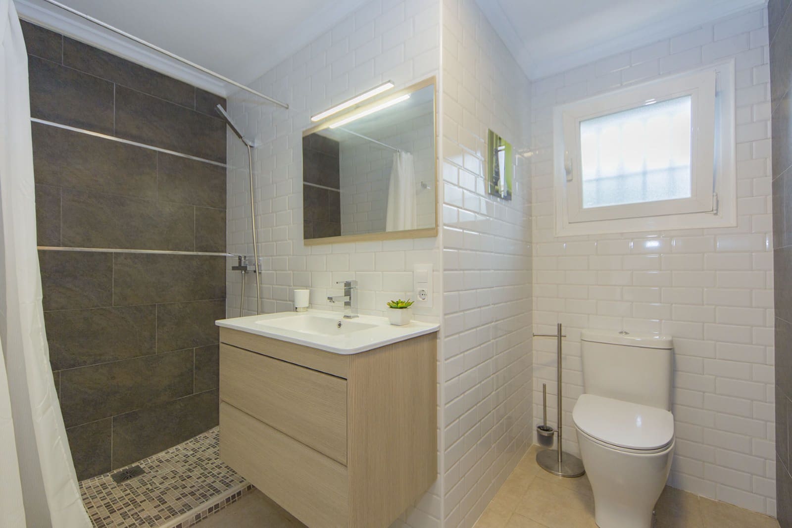 4 sypialnia Willa na sprzedaż w Calpe / Calp z basenem garażem - 520 000 € (Ref: 9907236)