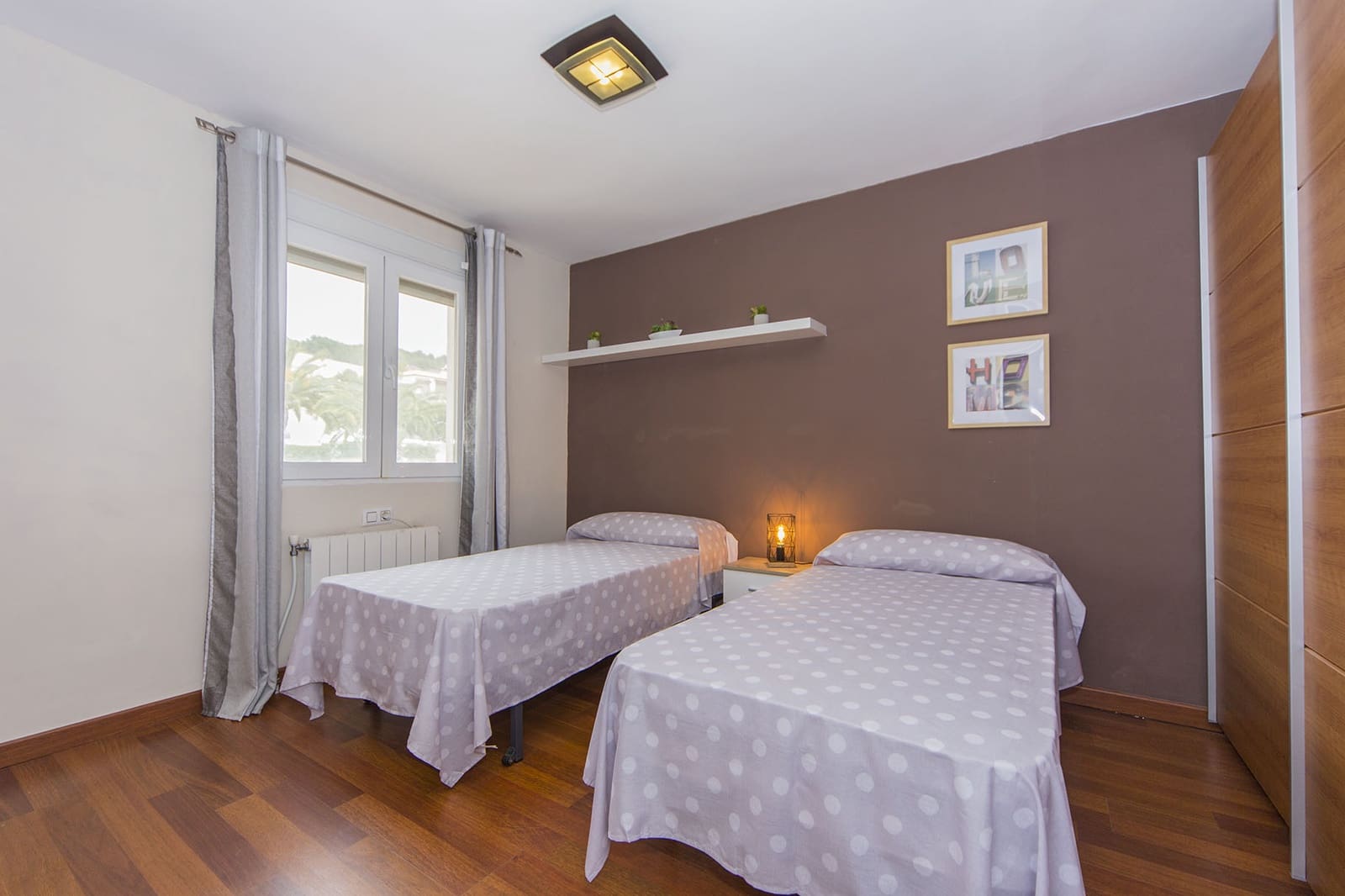 4 sypialnia Willa na sprzedaż w Calpe / Calp z basenem garażem - 520 000 € (Ref: 9907236)