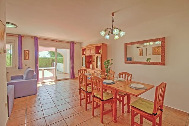 3 Zimmer Bungalow zu verkaufen in Pueblo, Calpe / Calp mit Pool Garage - 395.000 € (Ref: 9907243)