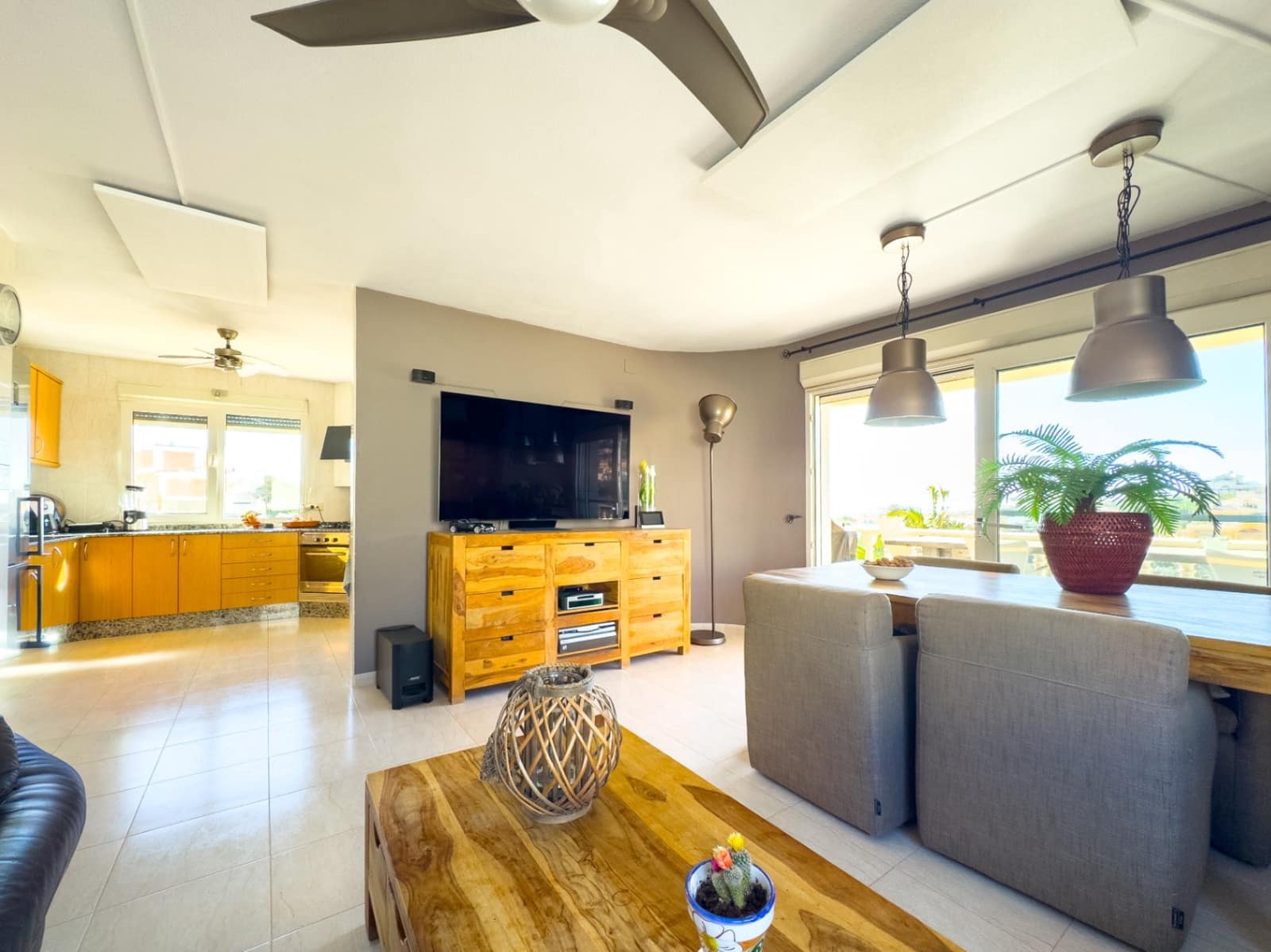 3 bedroom Villa for sale in El Campello with pool garage - € 595,000 (Ref: 9911880)