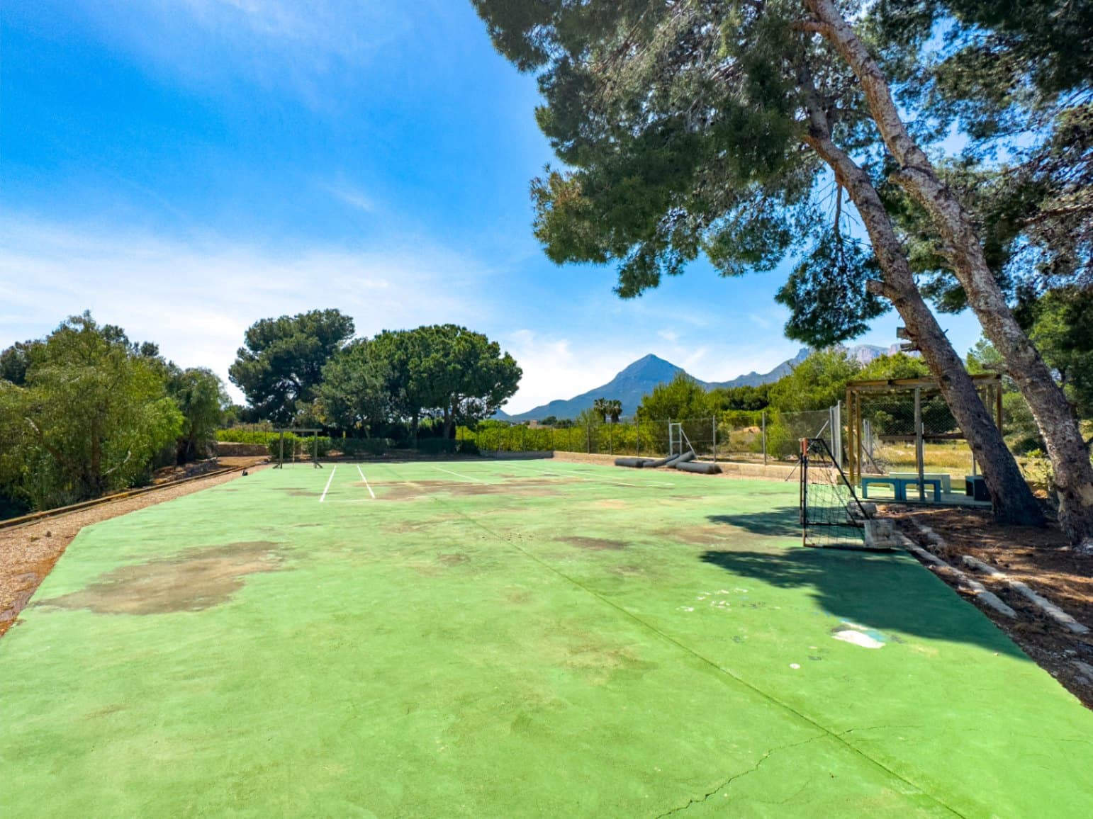 5 soveværelse Villa til salg i Alfaz del Pi / L'Alfas del Pi med swimmingpool garage - € 1.495.000 (Ref: 9911881)