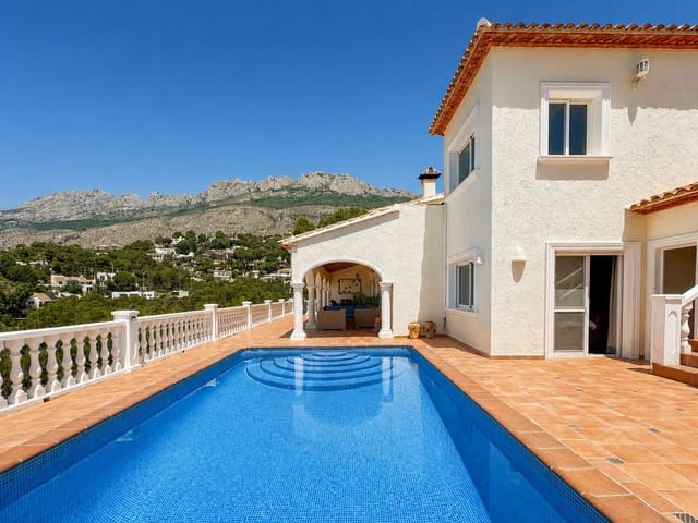 5 Zimmer Villa zu verkaufen in Altea mit Pool Garage - 949.000 € (Ref: 9911882)