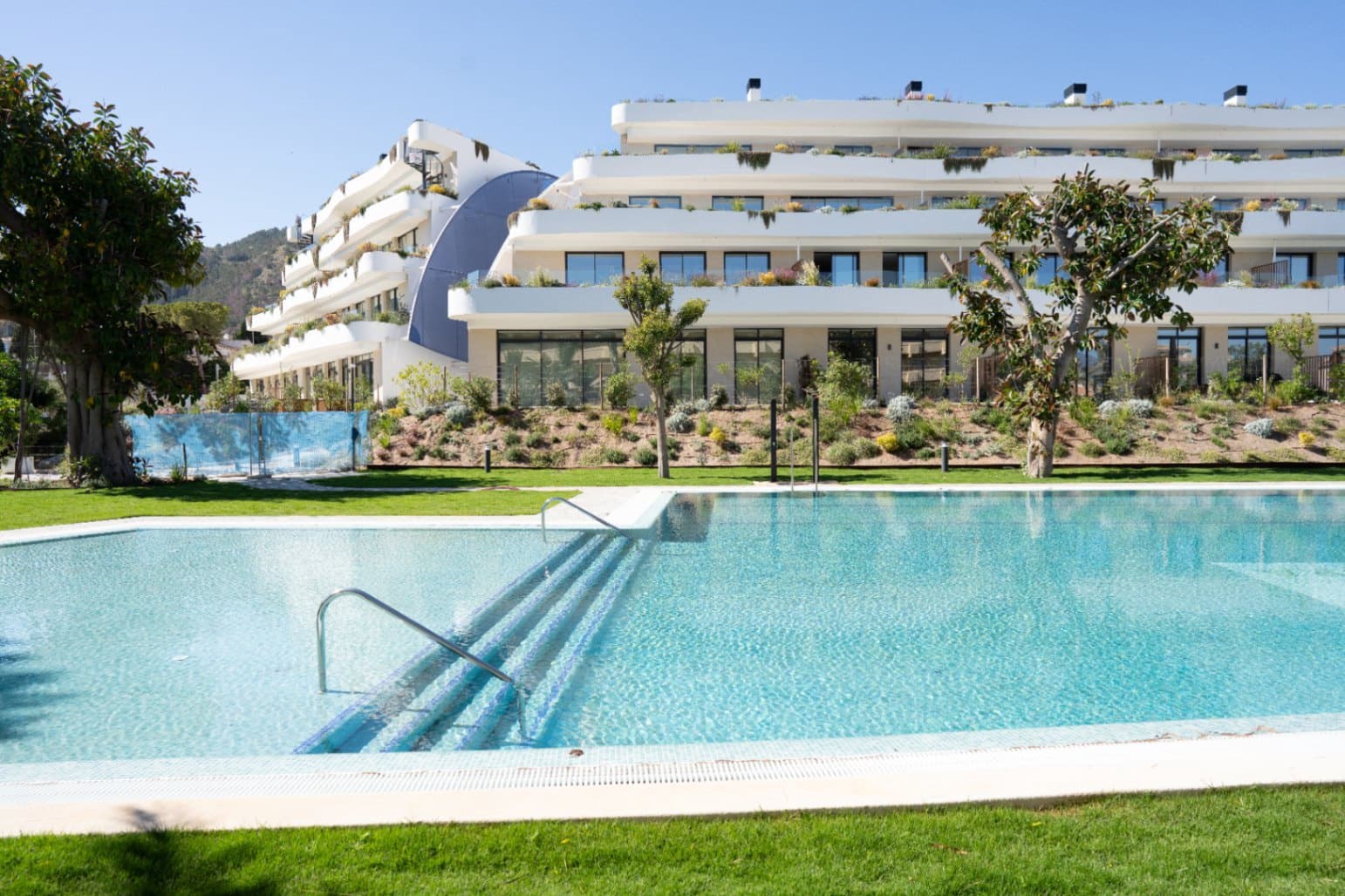 2 slaapkamer Appartement te koop in Albir met garage - € 580.000 (Ref: 9919030)