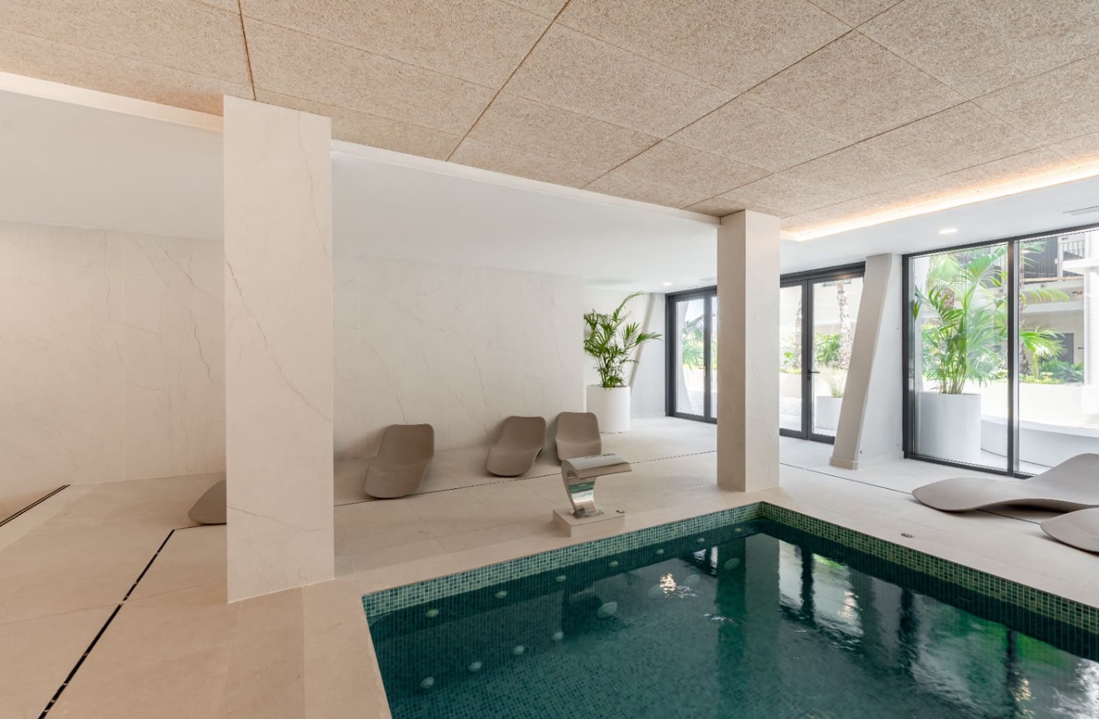 2 slaapkamer Appartement te koop in Albir met garage - € 580.000 (Ref: 9919030)