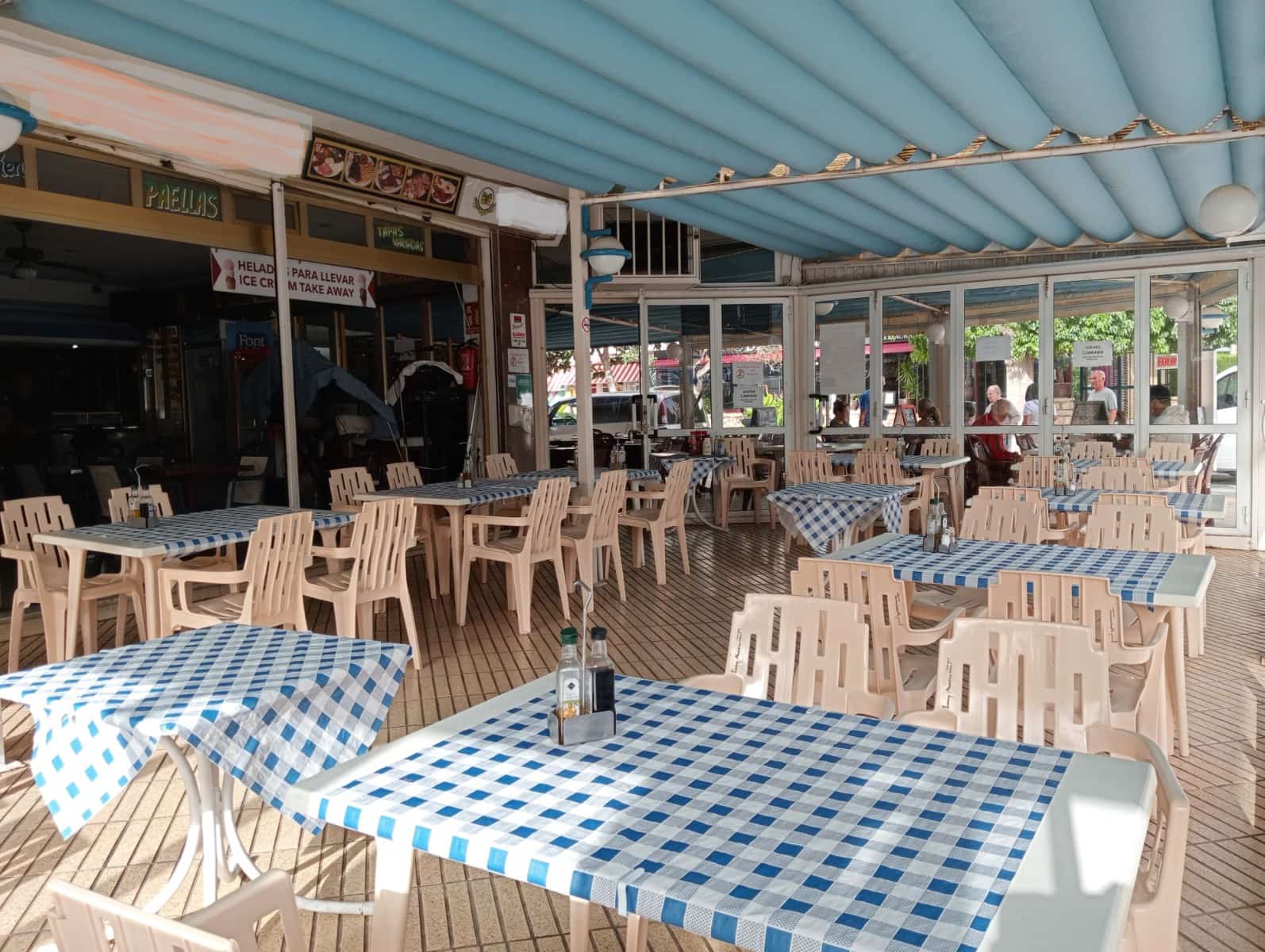 Erhverv til salg i Benidorm - € 1.000.000 (Ref: 9928395)