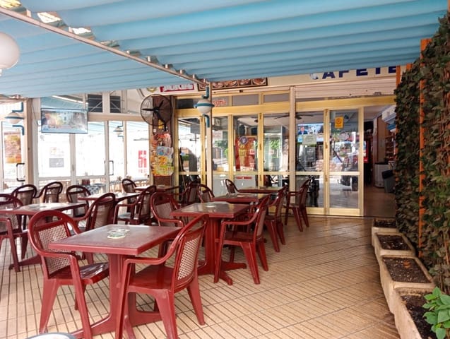 Gewerbe zu verkaufen in Poniente, Benidorm - 1.000.000 € (Ref: 9928395)