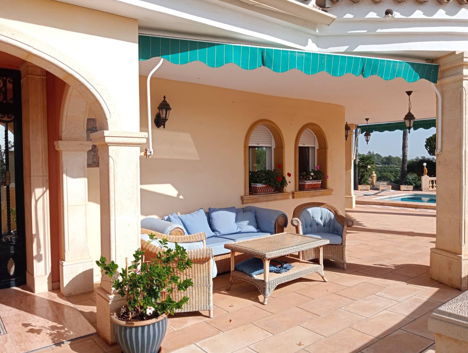 8 slaapkamer Villa te koop in Alfaz del Pi / L'Alfas del Pi met zwembad - € 1.750.000 (Ref: 9928396)