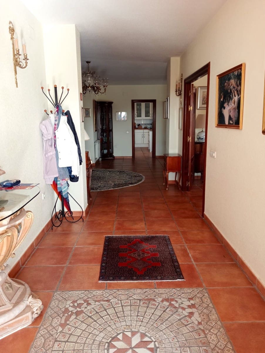 8 slaapkamer Villa te koop in Alfaz del Pi / L'Alfas del Pi met zwembad - € 1.750.000 (Ref: 9928396)